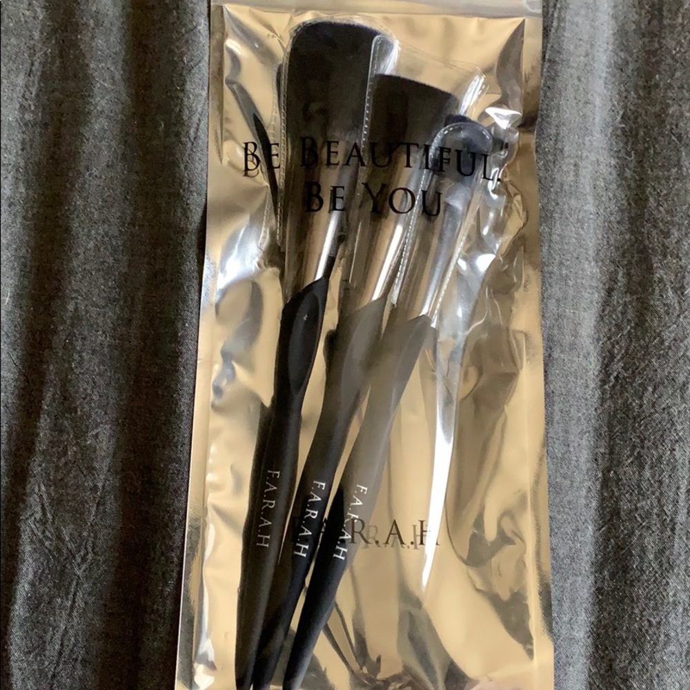 F.A.R.A.H. Midnight brush trio